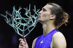 开云sport-英国网球队完胜澳大利亚网球队，兹维列夫完成帽子戏法