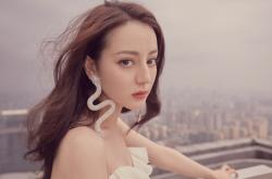 开云体育app-历史的岔路，当索伯奇迹般横扫红牛二队，阿隆索却在另一条赛道封神