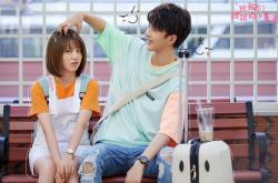 开云体育APP下载-永不熄火，当绿茵硝烟与篮下烽火在同一轮明月下燃烧