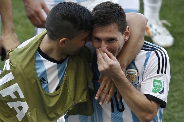 马赛绝地反击日本，阿奎罗统治全场