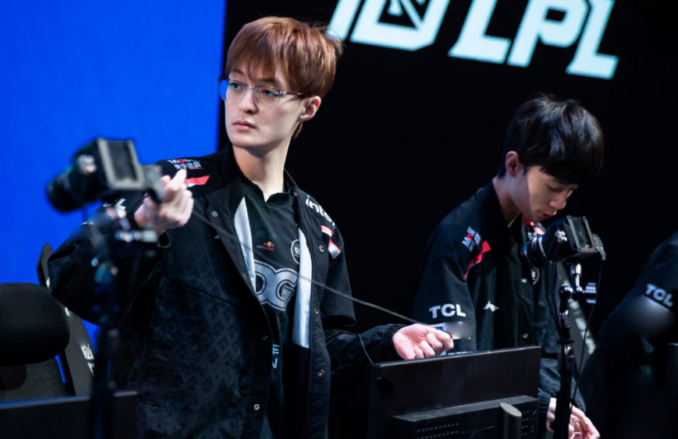 TeamEmpire险胜WBG，Oner关键制胜