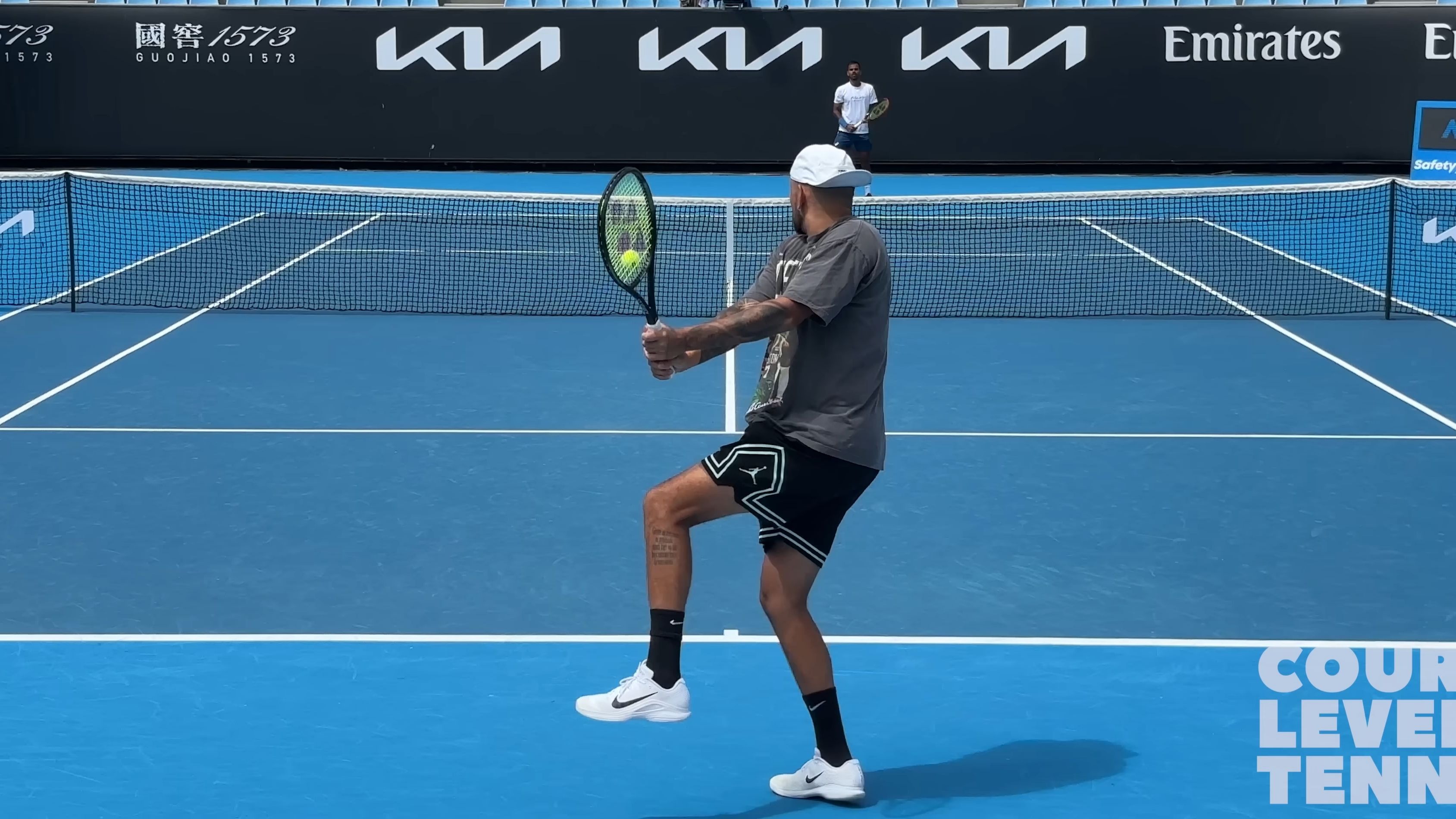 欧洲网球队强势日本网球队,克耶高斯制霸全场 欧洲网球队强势日本网球队,克耶高斯制霸全场