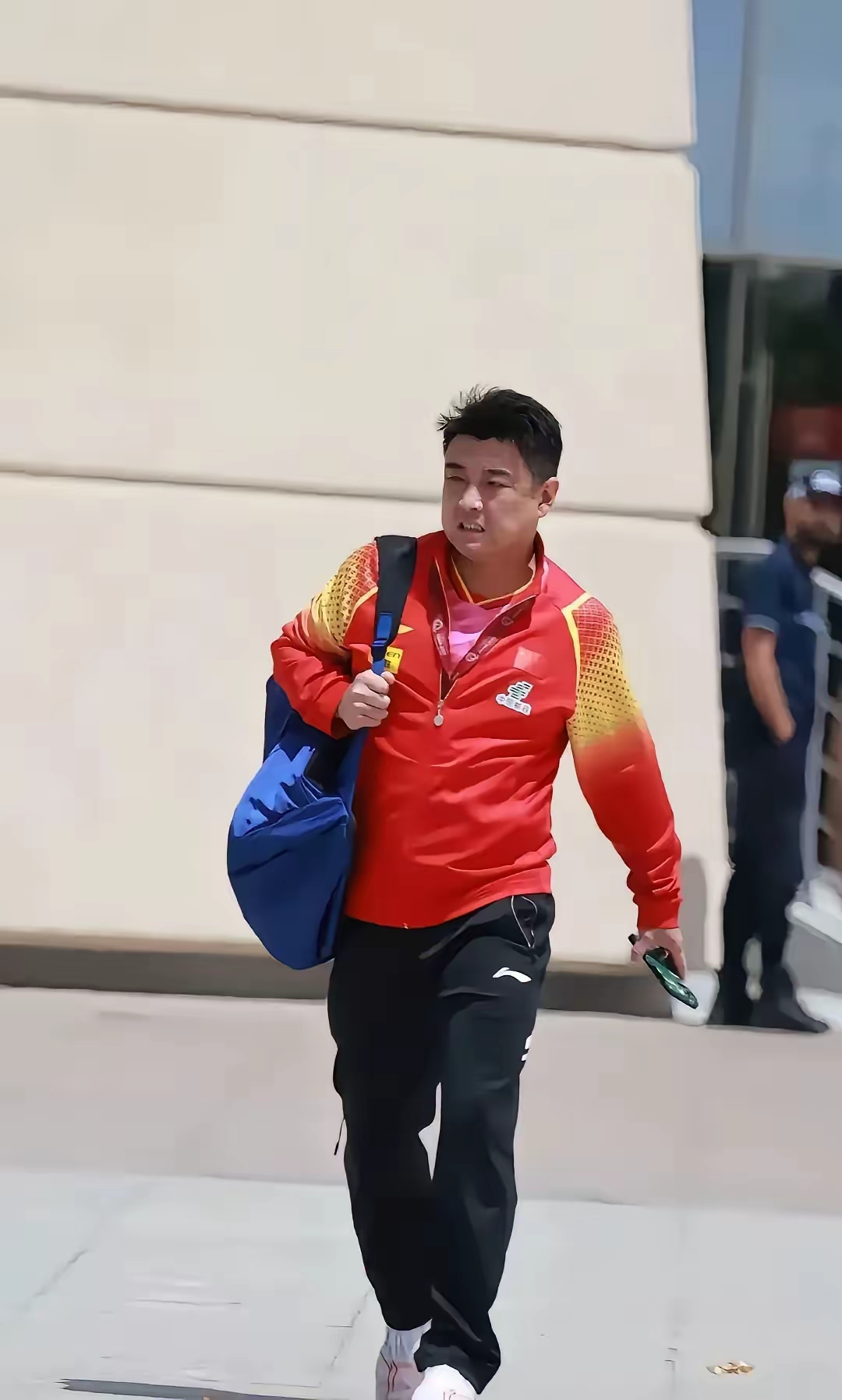 法国乒乓球队血洗中国乒乓球队，王皓统治全场