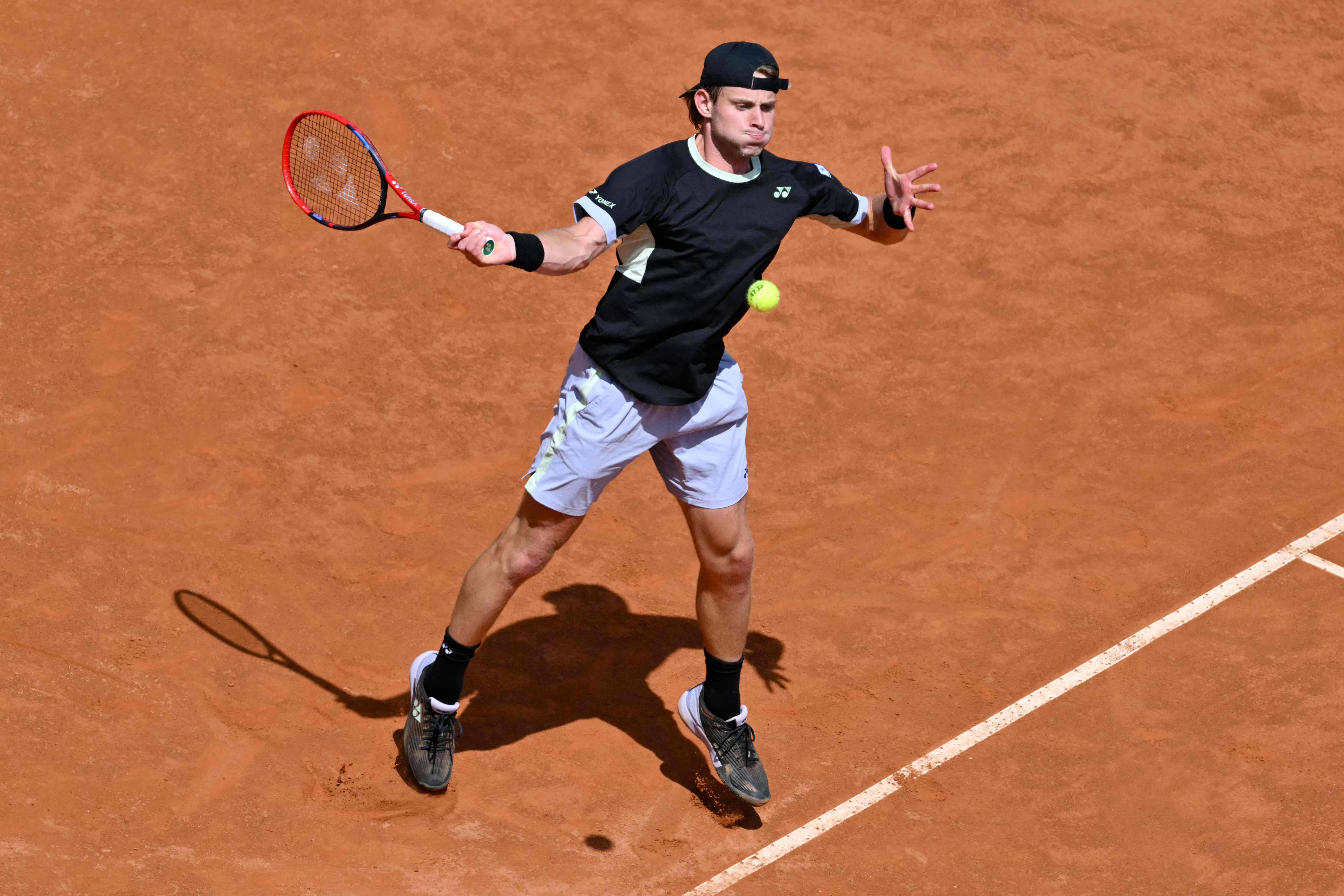 西班牙网球队横扫日本网球队，纳达尔制霸全场