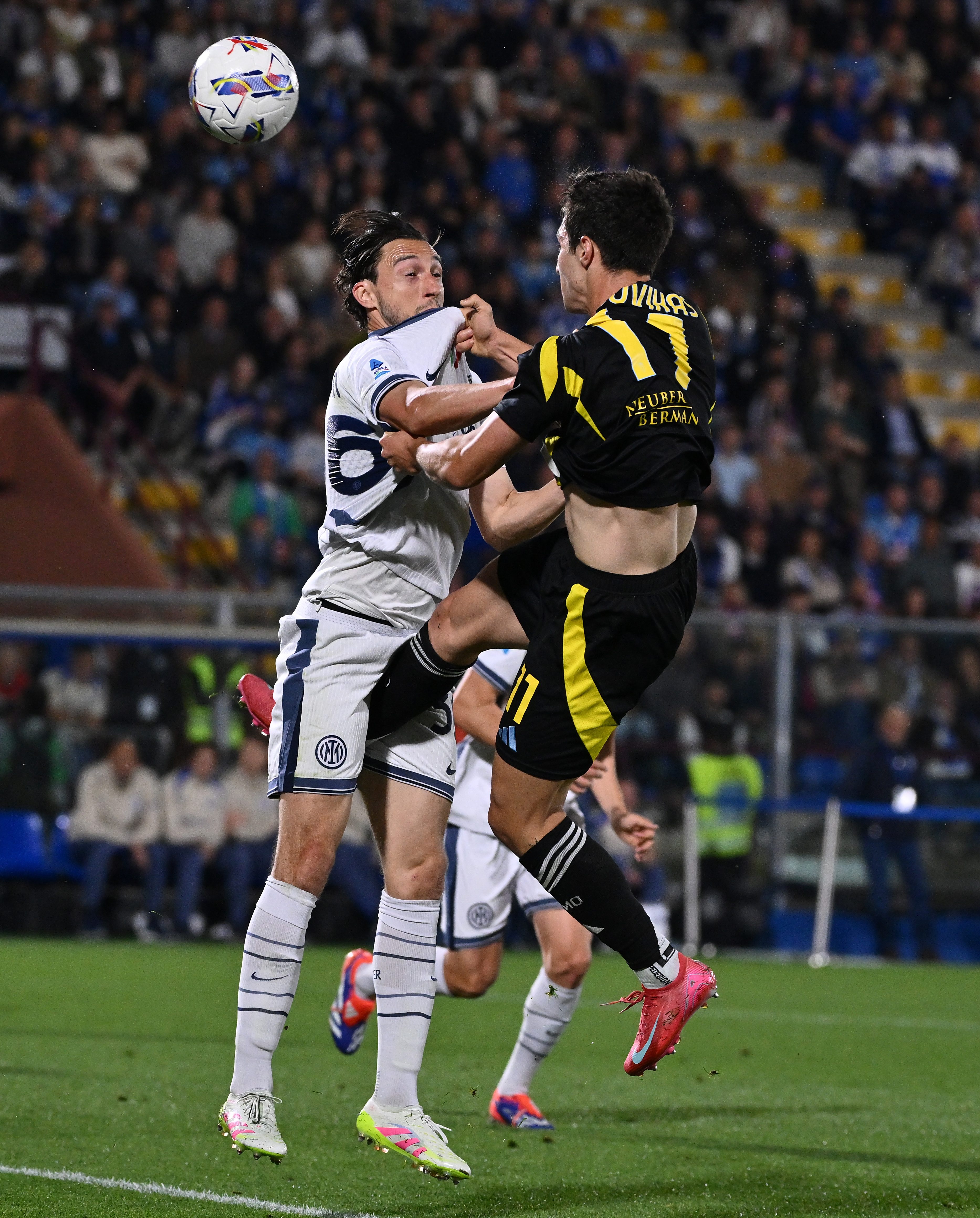 皇马绝杀AC米兰，科曼关键制胜