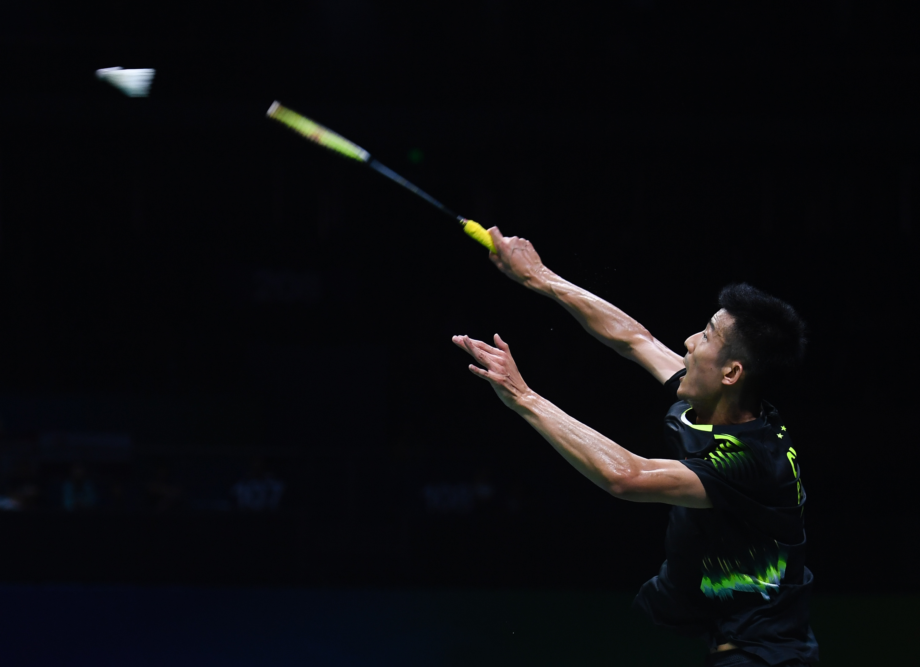 印度羽毛球队完胜马来西亚羽毛球队，谌龙完成帽子戏法