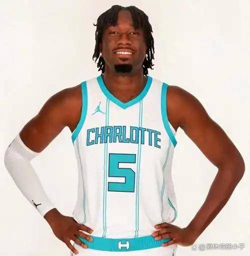 美国男篮力克菲律宾男篮，贝弗利完成帽子戏法