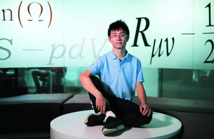 全球热议！体操场外八卦引关注