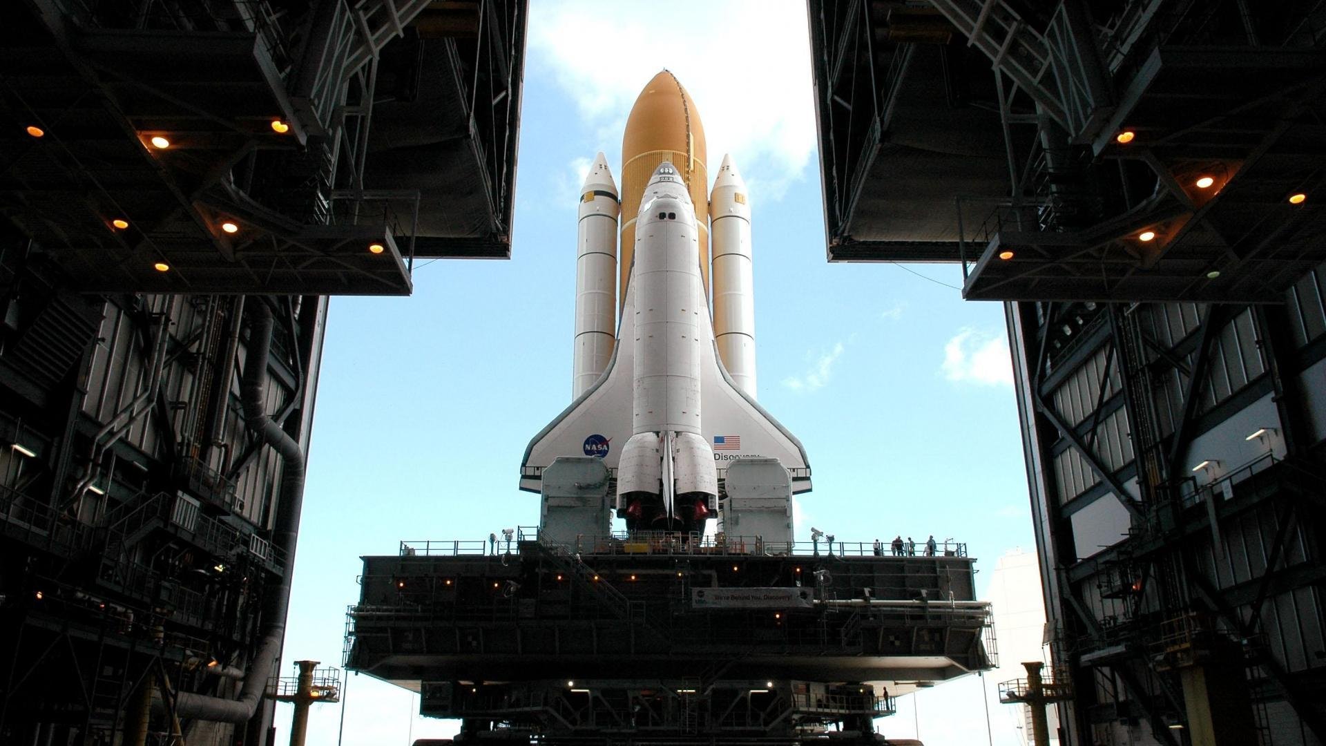 希腊爆冷哥伦比亚，英超争冠焦点战的意外镜像