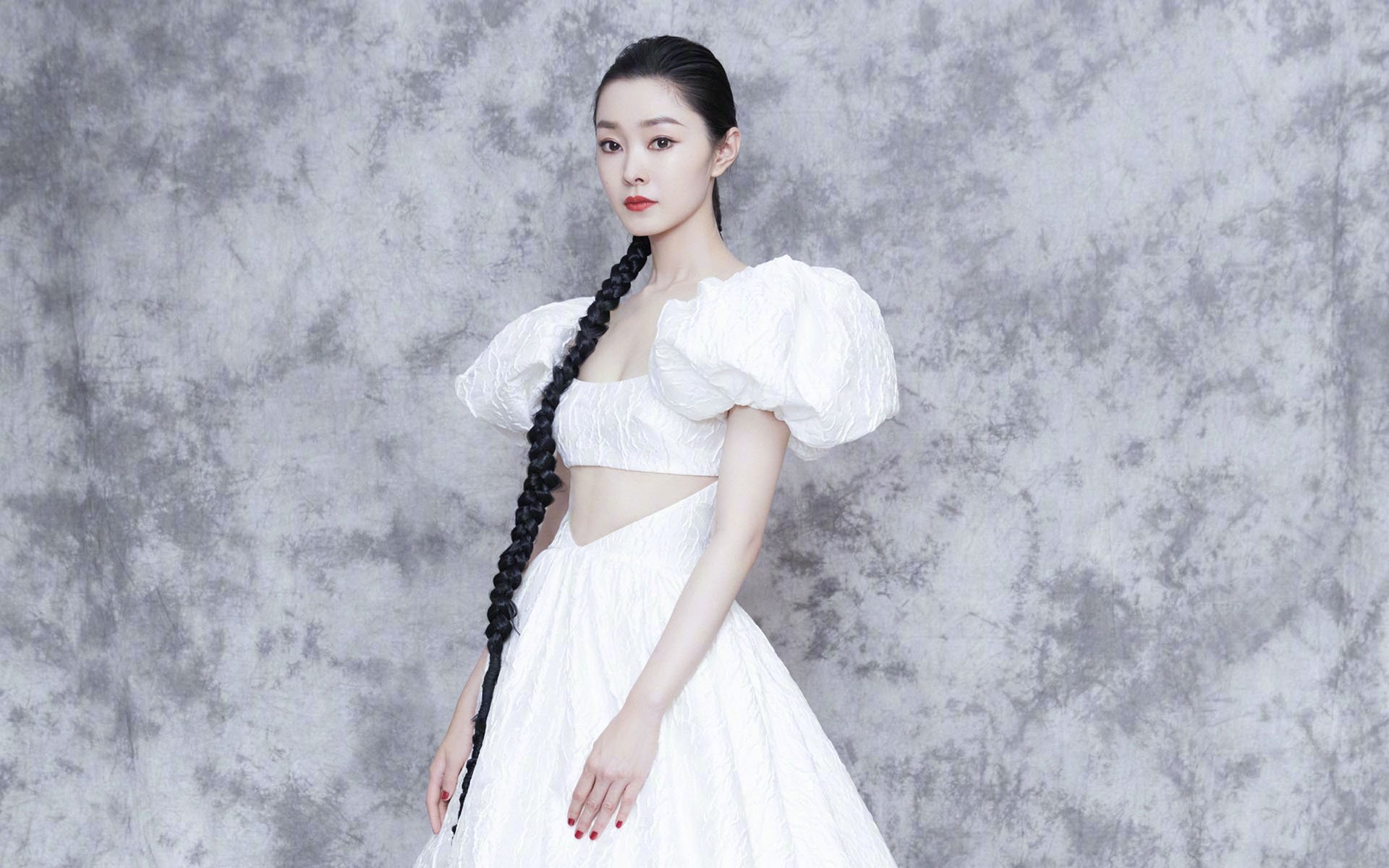 鹰击长空，锡安德意志称霸，篮球之夜的跨洋交响